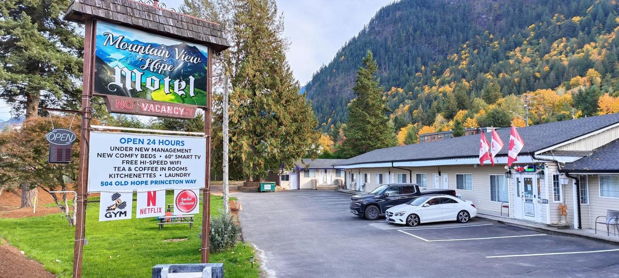 Mountain View Motel 3*